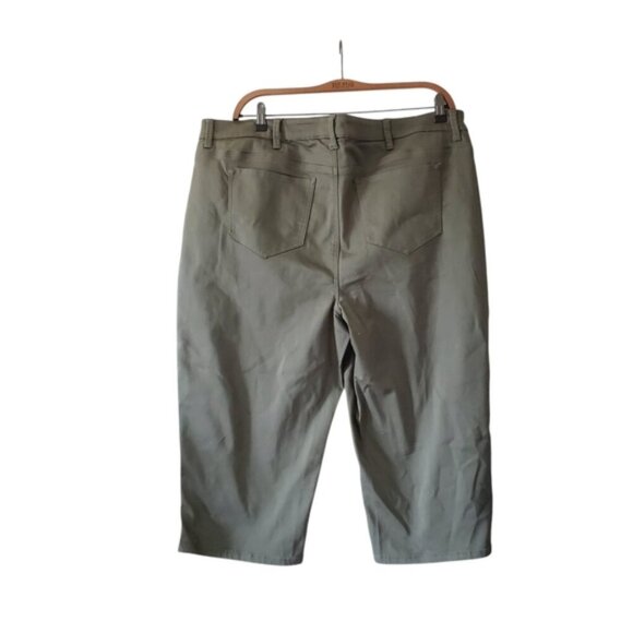 NWT In Every Story Crop Capri Olive Green Stretch Spring Jeans 22 - Picture 3 of 7